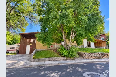 195 E 40th St S, South Ogden, UT 84403 - Photo 1