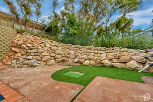 6501 S Canyon Crest Dr, Holladay, UT 84121 - Photo 13