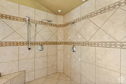 6501 S Canyon Crest Dr, Holladay, UT 84121 - Photo 51