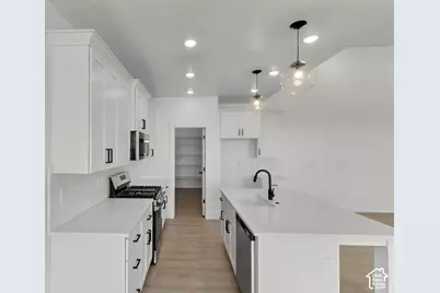 205 E 690 N, Providence, UT 84332 - Photo 27