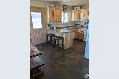 7775 S 45125 W, Fruitland, UT 84027 - Photo 11