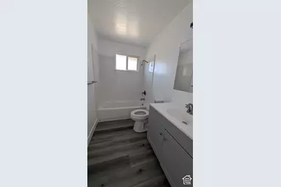 1085 E 10600 S, Sandy, UT 84094 - Photo 11
