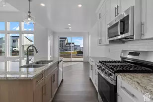 626 S 125 E, Hyde Park, UT 84318 - Photo 9