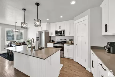 4923 W Pillar Dr, Riverton, UT 84096 - Photo 9