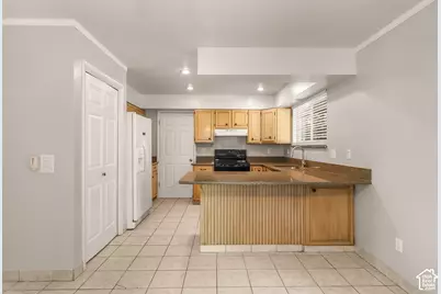 5577 S 100 E, Washington Terrace, UT 84405 - Photo 9