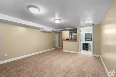 5577 S 100 E, Washington Terrace, UT 84405 - Photo 29