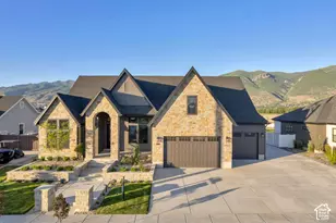 196 W Summerhill Ln N, Centerville, UT 84014 - Photo 1