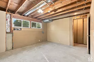 1127 E Electra Ln S, Sandy, UT 84094 - Photo 19