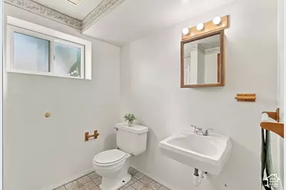 1127 E Electra Ln S, Sandy, UT 84094 - Photo 15