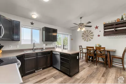 914 W 770 S, Tooele, UT 84074 - Photo 7