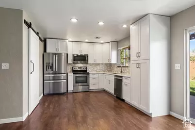 2545 S 450 West Cir W, Washington, UT 84780 - Photo 3