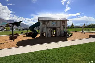 2458 W Townhouse Dr, Mapleton, UT 84664 - Photo 47
