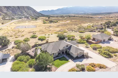 799 W Chuwi, Kanarraville, UT 84742 - Photo 1