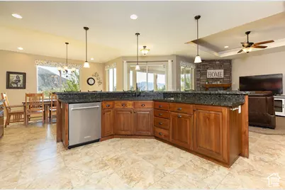 799 W Chuwi, Kanarraville, UT 84742 - Photo 15