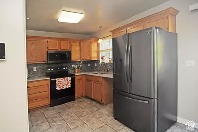 550 E 450 N, Ogden, UT 84404 - Photo 9