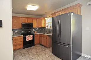 550 E 450 N, Ogden, UT 84404 - Photo 9