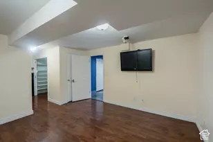 8613 S Vaquero Dr E, Sandy, UT 84094 - Photo 33