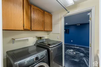 8613 S Vaquero Dr E, Sandy, UT 84094 - Photo 31