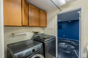 8613 S Vaquero Dr E, Sandy, UT 84094 - Photo 31