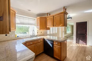 8613 S Vaquero Dr E, Sandy, UT 84094 - Photo 7