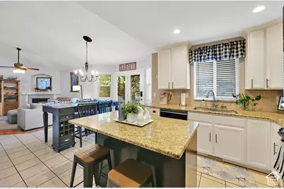 5008 W Pine Laurel Ln S, West Jordan, UT 84081 - Photo 13