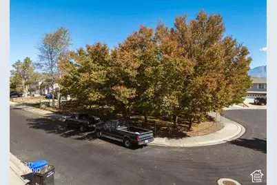 4890 W Calyx Cir S, West Jordan, UT 84084 - Photo 33