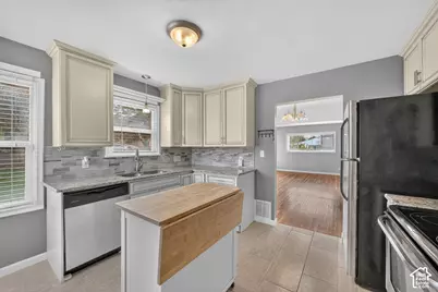 3158 S 650 W, Bountiful, UT 84010 - Photo 9