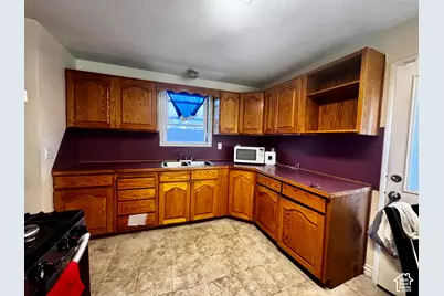346 28th St, Ogden, UT 84401 - Photo 9