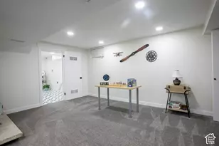 644 E Crestwood Cir N, Bountiful, UT 84010 - Photo 17