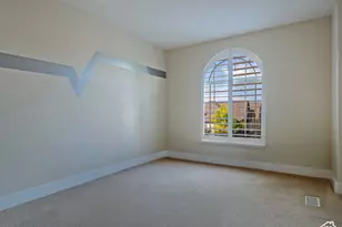 4476 S Archer Gardens Ct E, Salt Lake City, UT 84117 - Photo 29