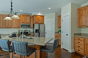 4476 S Archer Gardens Ct E, Salt Lake City, UT 84117 - Photo 15