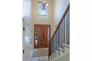 4476 S Archer Gardens Ct E, Salt Lake City, UT 84117 - Photo 5