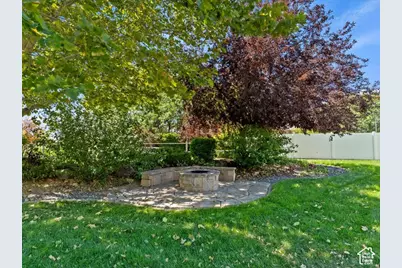 922 S 1760 W, Syracuse, UT 84075 - Photo 59