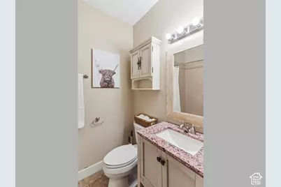 922 S 1760 W, Syracuse, UT 84075 - Photo 47