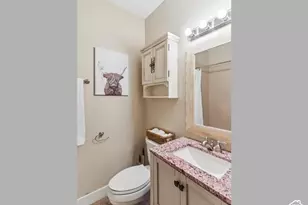 922 S 1760 W, Syracuse, UT 84075 - Photo 47