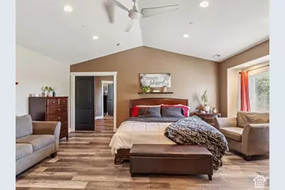 922 S 1760 W, Syracuse, UT 84075 - Photo 25