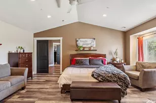 922 S 1760 W, Syracuse, UT 84075 - Photo 25