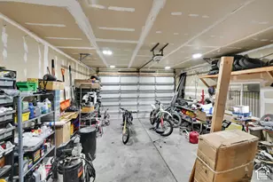 7283 N Adobe Ln, Lake Point, UT 84074 - Photo 23