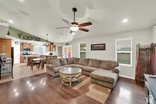 7283 N Adobe Ln, Lake Point, UT 84074 - Photo 15