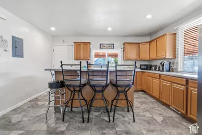 642 W 25th St, Ogden, UT 84401 - Photo 7