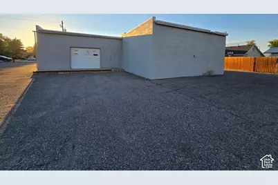 395 S Vernal Ave, Vernal, UT 84078 - Photo 23