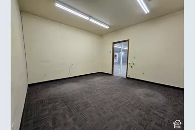 395 S Vernal Ave, Vernal, UT 84078 - Photo 9