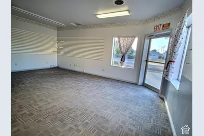 395 S Vernal Ave, Vernal, UT 84078 - Photo 5