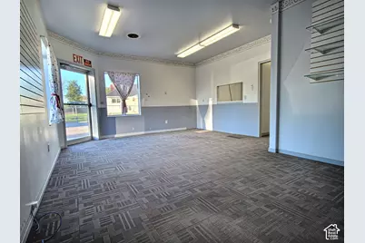 395 S Vernal Ave, Vernal, UT 84078 - Photo 3