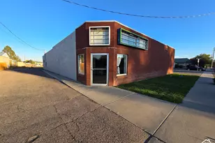 395 S Vernal Ave, Vernal, UT 84078 - Photo 1