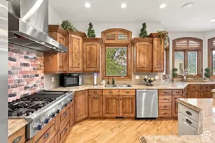 745 S 2475 W, Lehi, UT 84043 - Photo 15