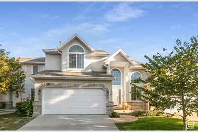 176 Park Shadows Cir, Bountiful, UT 84010 - Photo 1