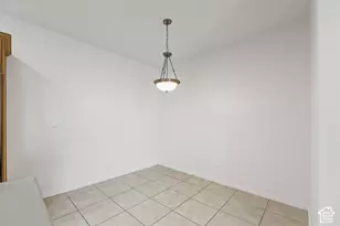 4985 S Kiska Ln, Holladay, UT 84117 - Photo 7