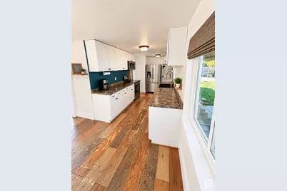 210 S 1st Ave, Helper, UT 84526 - Photo 9