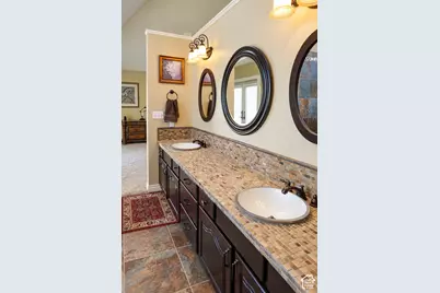 13 La Montagne Ln, Sandy, UT 84092 - Photo 15